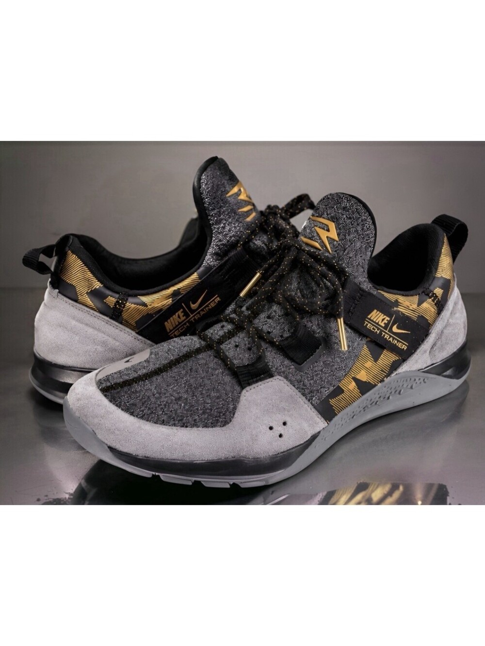 Nike Tech Trainer Russell Wilson AV6257-070 Gray Gold Men’s 10.5 RARE